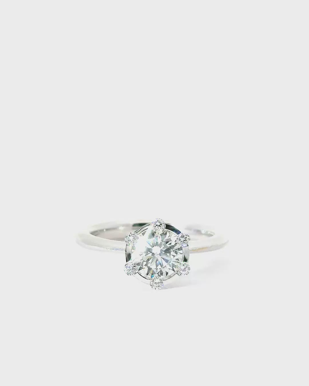 Luce crown diamond ring